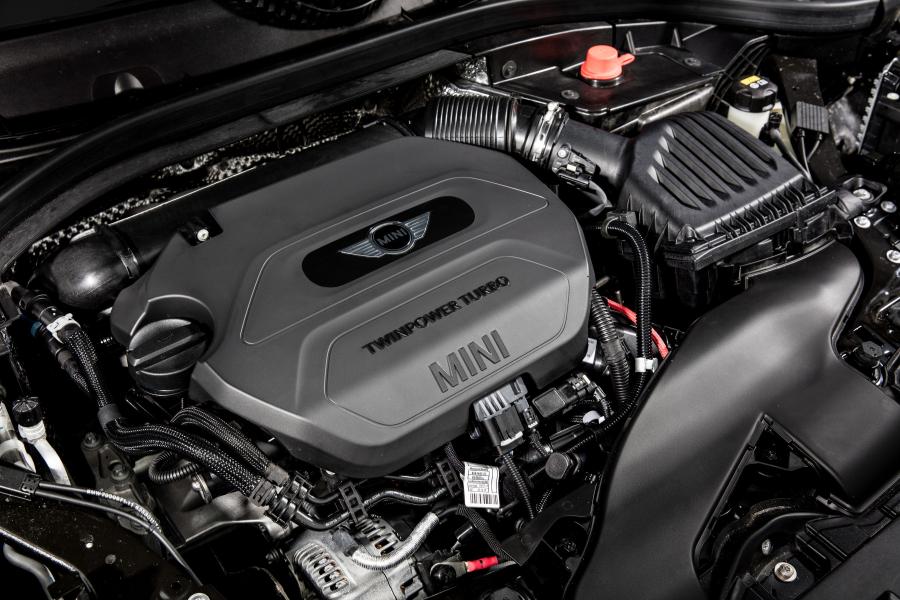  Mini One D Clubman 2016 года  (UK) (фото 8 из 16)